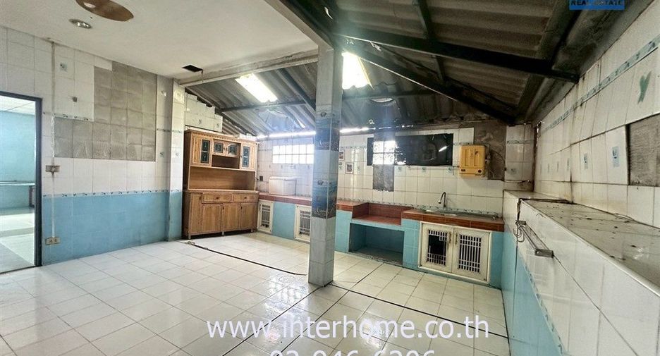 For sale 4 bedrooms house in Min Buri, Bangkok