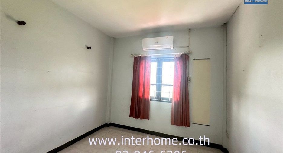 For sale 4 bedrooms house in Min Buri, Bangkok