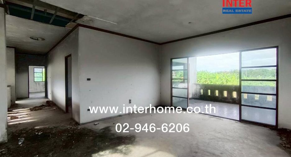 For sale 5 bedrooms house in Khlong Sam Wa, Bangkok