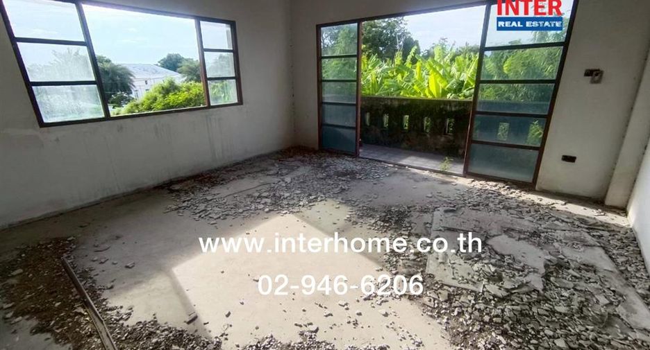For sale 5 bedrooms house in Khlong Sam Wa, Bangkok