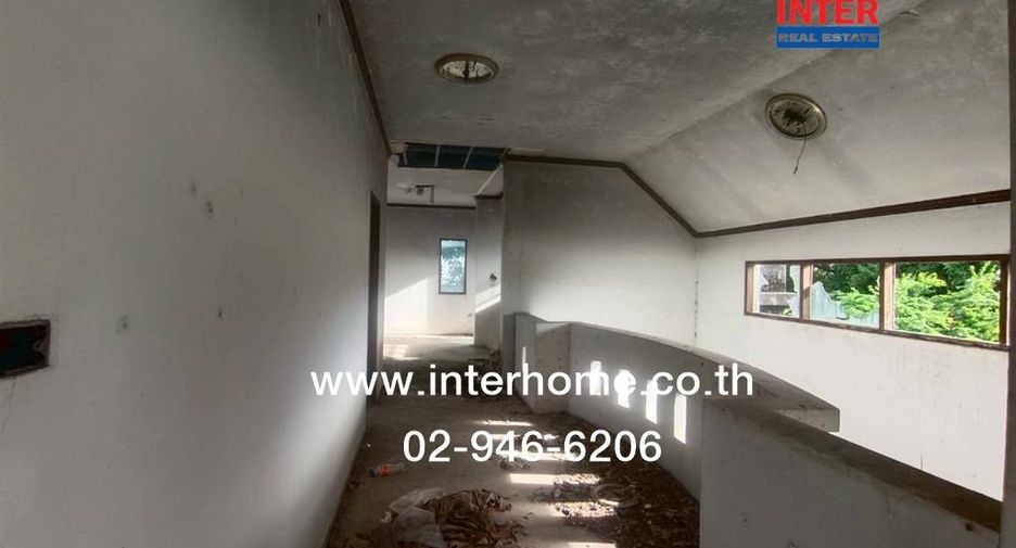 For sale 5 bedrooms house in Khlong Sam Wa, Bangkok