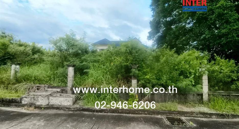 For sale 5 bedrooms house in Khlong Sam Wa, Bangkok