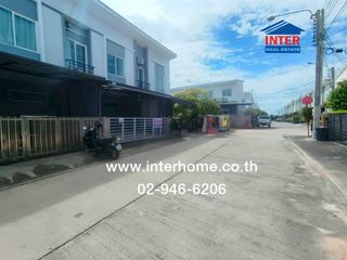 Casa adosada en venta de 3 habitaciones en Bang Sao Thong, Samut Prakan