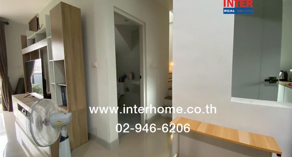 出售 3 卧室 独立屋 在 Mueang Pathum Thani, Pathum Thani