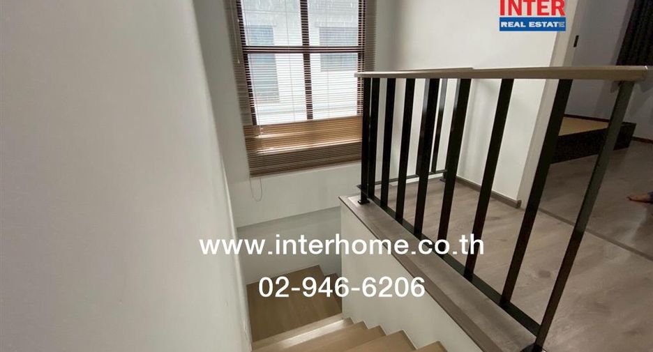 出售 3 卧室 独立屋 在 Mueang Pathum Thani, Pathum Thani
