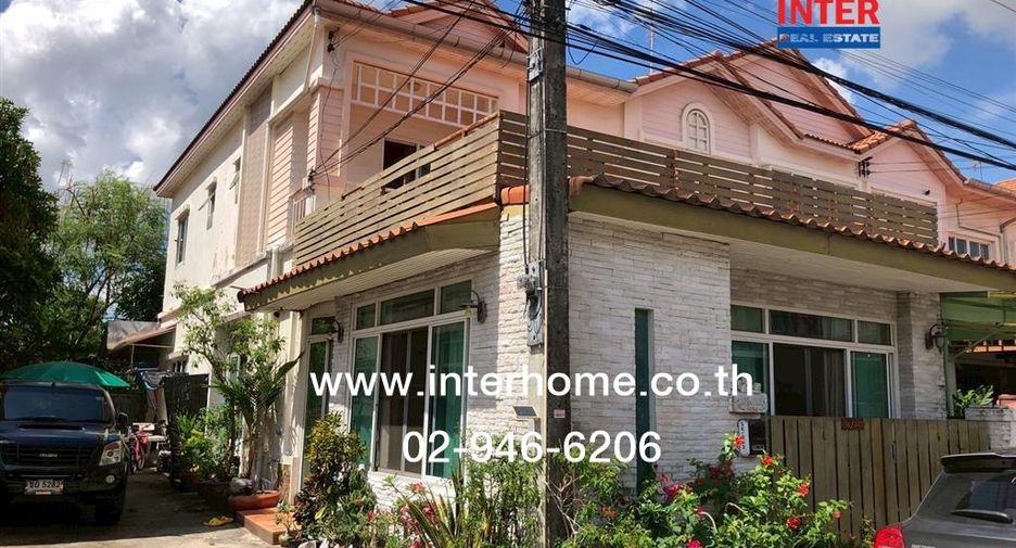 For sale 4 bedrooms townhouse in Lam Luk Ka, Pathum Thani