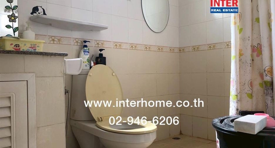 For sale 4 bedrooms townhouse in Lam Luk Ka, Pathum Thani