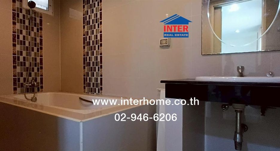 For sale 5 bedrooms house in Prawet, Bangkok