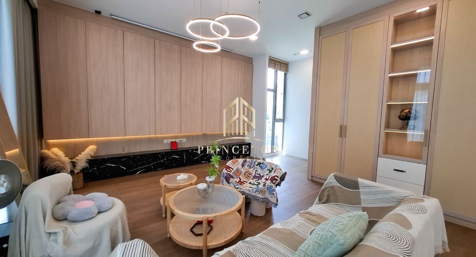 For rent and for sale 5 bedrooms house in Saphan Sung, Bangkok