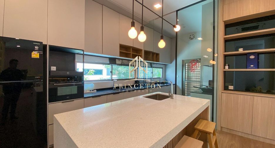 For rent and for sale 5 bedrooms house in Saphan Sung, Bangkok