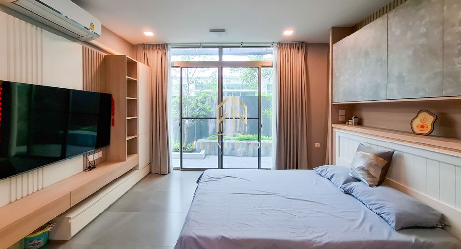 For rent and for sale 5 bedrooms house in Saphan Sung, Bangkok