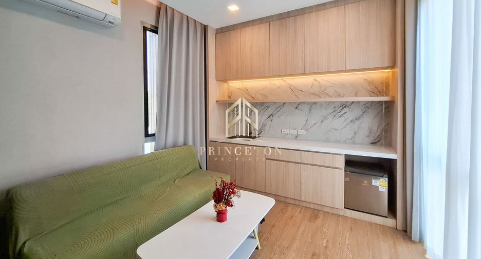 For rent and for sale 5 bedrooms house in Saphan Sung, Bangkok