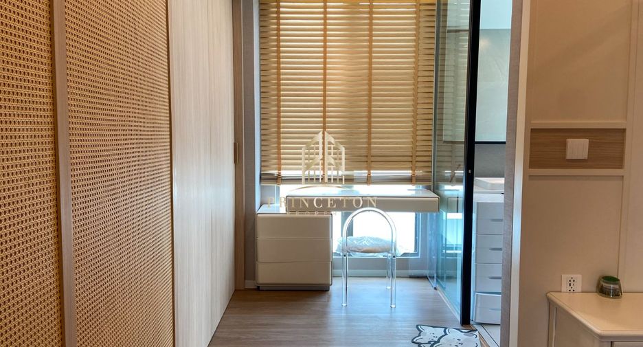 For rent and for sale 5 bedrooms house in Saphan Sung, Bangkok