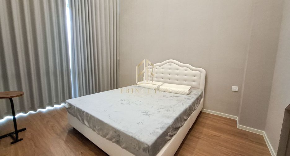 For rent and for sale 5 bedrooms house in Saphan Sung, Bangkok