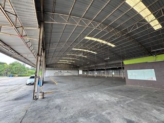 Almacén en alquiler en Lam Luk Ka, Pathum Thani