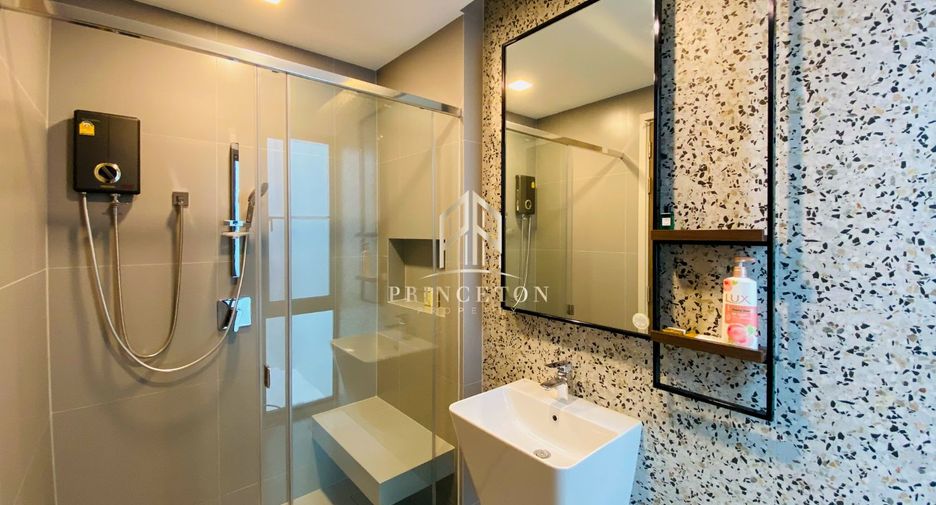 For rent and for sale 5 bedrooms house in Saphan Sung, Bangkok