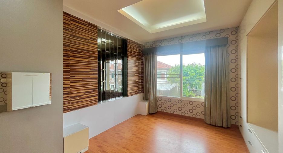 For sale 3 bedrooms house in Pak Kret, Nonthaburi
