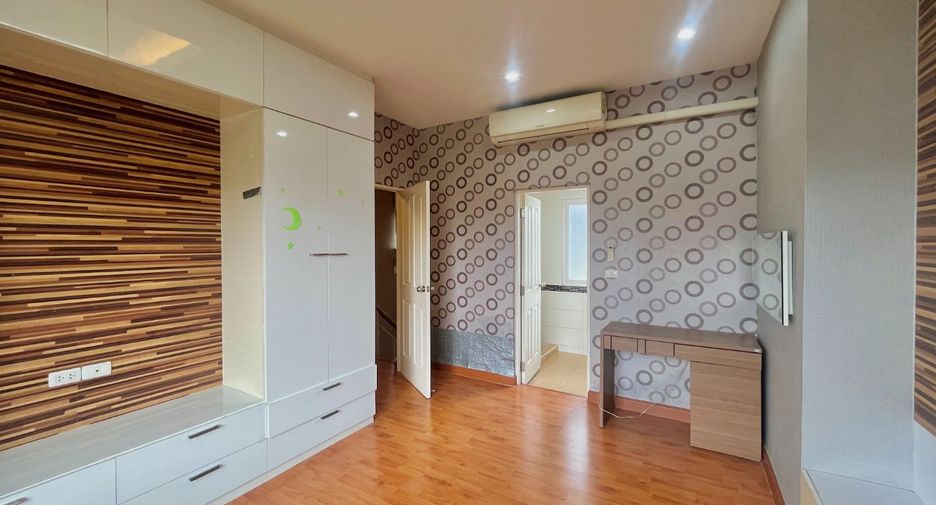 For sale 3 bedrooms house in Pak Kret, Nonthaburi