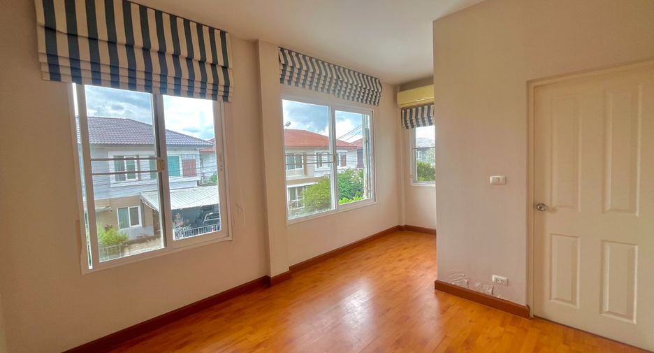 For sale 3 bedrooms house in Pak Kret, Nonthaburi