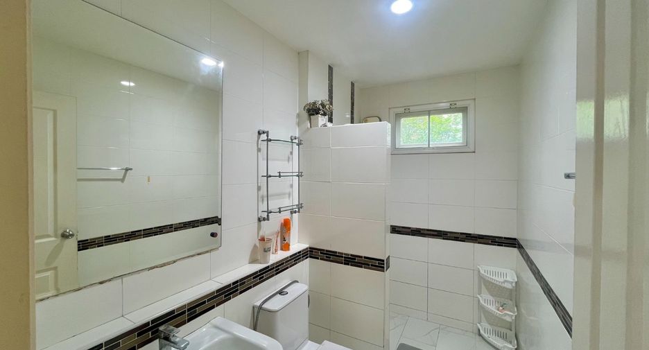 For sale 3 bedrooms house in Pak Kret, Nonthaburi
