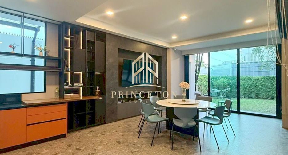 Haus zur Miete mit 5 Zimmer in Saphan Sung, Bangkok