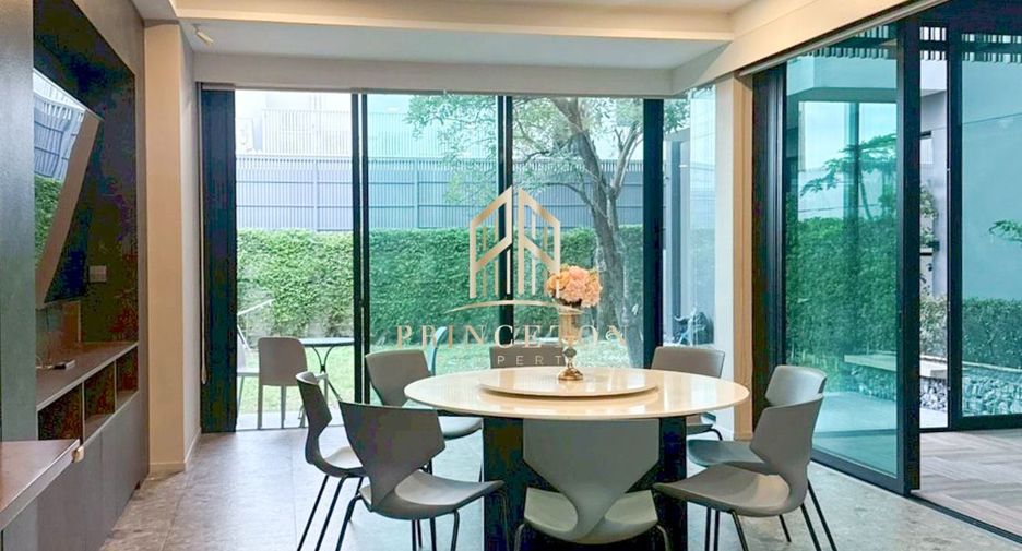Haus zur Miete mit 5 Zimmer in Saphan Sung, Bangkok