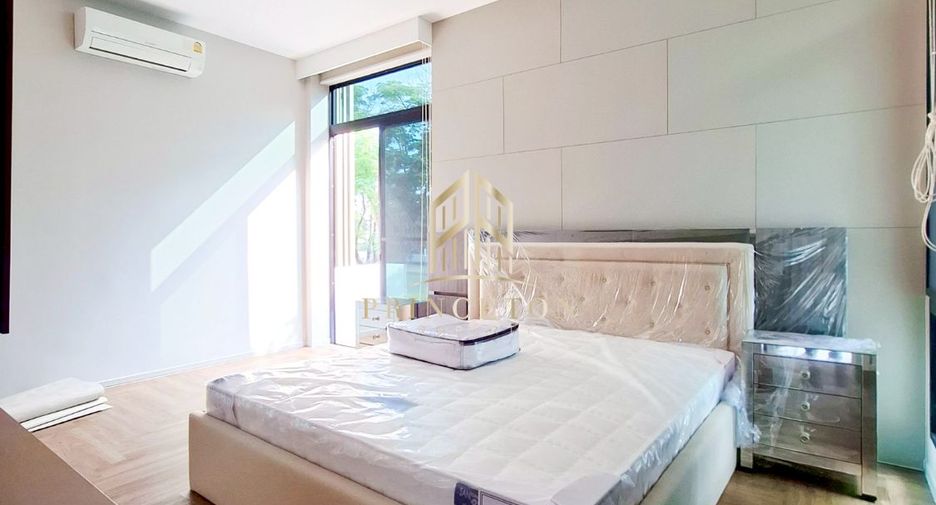 Haus zur Miete mit 5 Zimmer in Saphan Sung, Bangkok