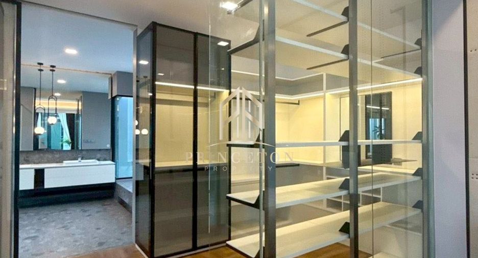 Haus zur Miete mit 5 Zimmer in Saphan Sung, Bangkok