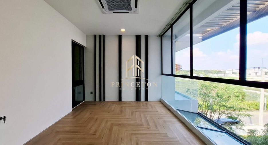 Haus zur Miete mit 5 Zimmer in Saphan Sung, Bangkok