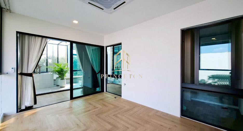 Haus zur Miete mit 5 Zimmer in Saphan Sung, Bangkok