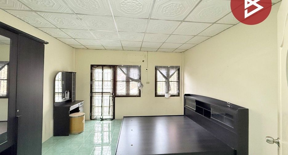 For sale studio townhouse in Lat Lum Kaeo, Pathum Thani