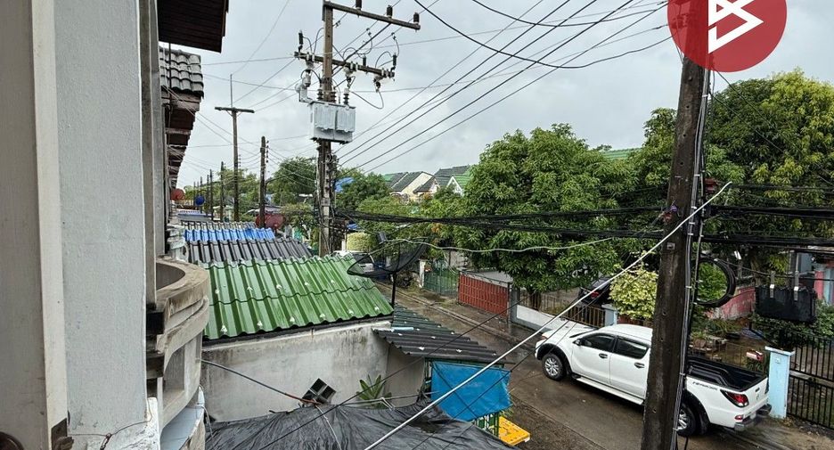 For sale studio townhouse in Lat Lum Kaeo, Pathum Thani
