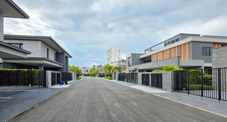For sale 4 bedrooms house in Bang Phli, Samut Prakan