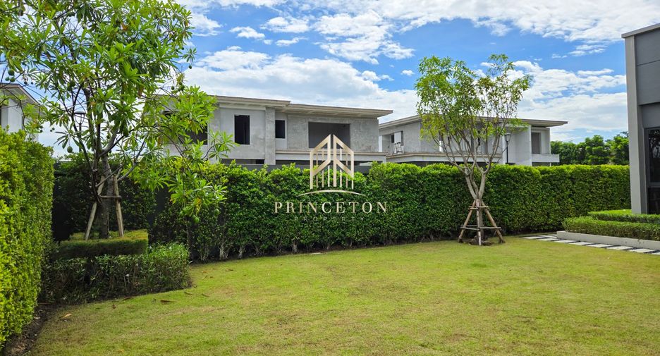 For sale 4 bedrooms house in Bang Phli, Samut Prakan