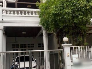 Reihenhaus zur Miete mit 4 Zimmer in Chatuchak, Bangkok