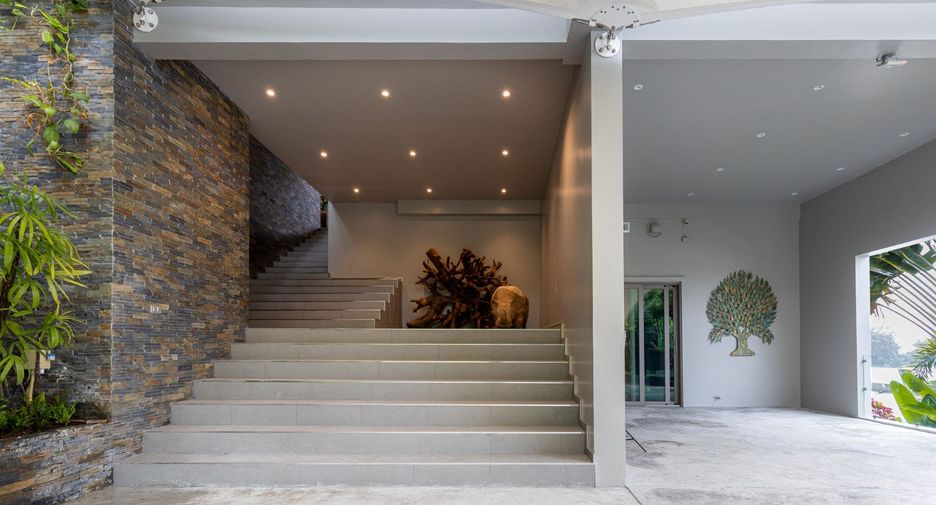 À vendre 5 chambres villa à Thalang, Phuket
