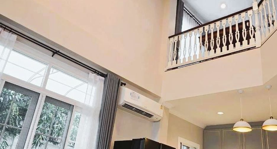 À vendre 4 chambres maison à Bang Na, Bangkok