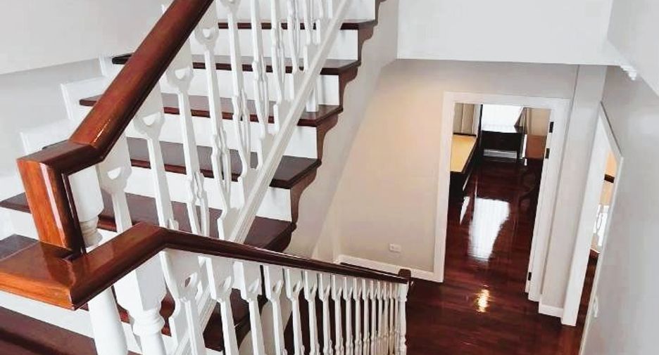 À vendre 4 chambres maison à Bang Na, Bangkok