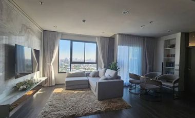 Condo en venta de 2 habitaciones en Khlong Toei, Bangkok
