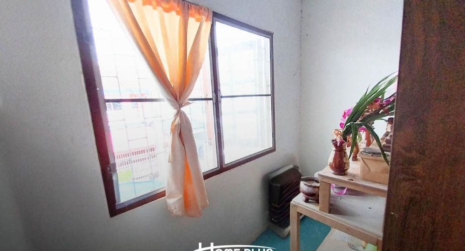 For sale 2 bedrooms townhouse in Lat Lum Kaeo, Pathum Thani