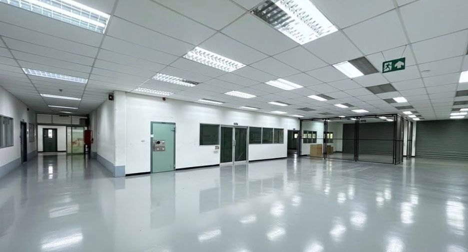 For sale 10 bedrooms retail Space in Lat Krabang, Bangkok