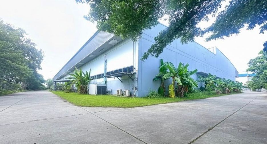For sale 10 bedrooms retail Space in Lat Krabang, Bangkok