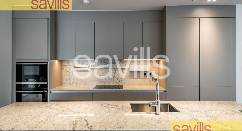 For rent 3 bedrooms condo in Pathum Wan, Bangkok