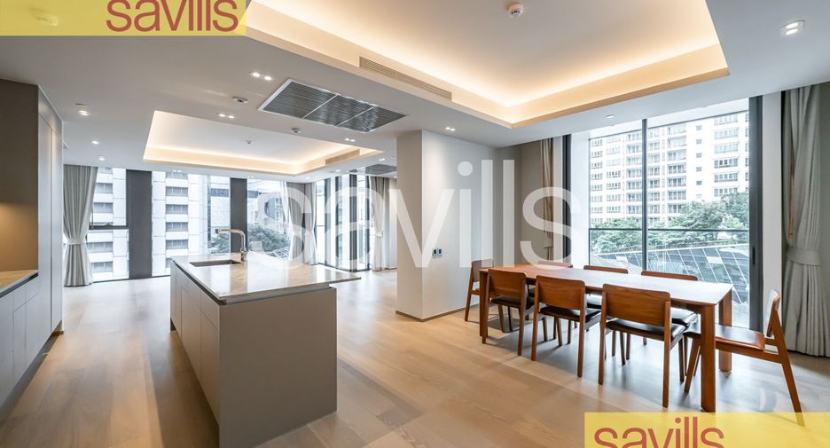 For rent 3 bedrooms condo in Pathum Wan, Bangkok