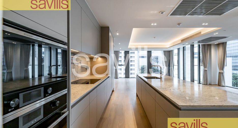 For rent 3 bedrooms condo in Pathum Wan, Bangkok