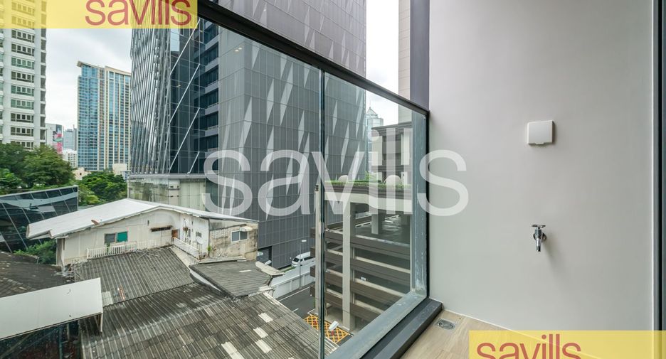 For rent 3 bedrooms condo in Pathum Wan, Bangkok
