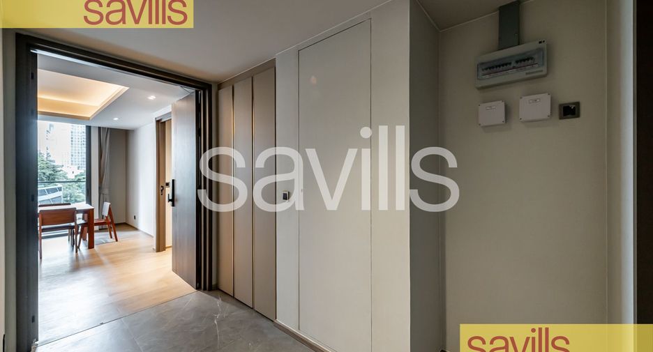 For rent 3 bedrooms condo in Pathum Wan, Bangkok
