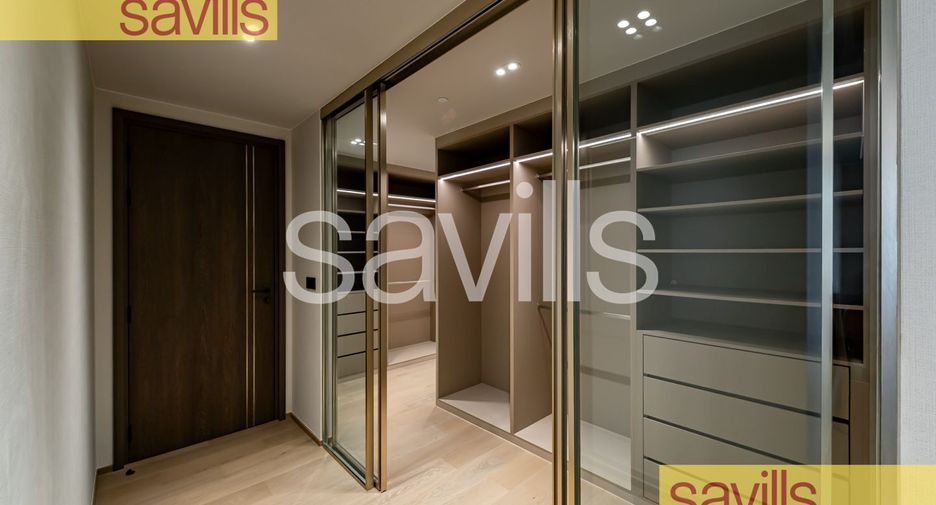 For rent 3 bedrooms condo in Pathum Wan, Bangkok