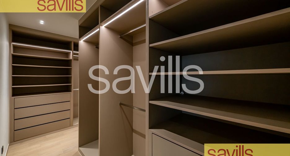 For rent 3 bedrooms condo in Pathum Wan, Bangkok
