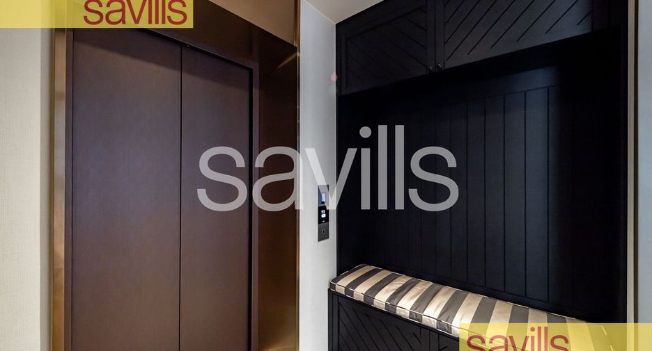 For rent 3 bedrooms condo in Pathum Wan, Bangkok